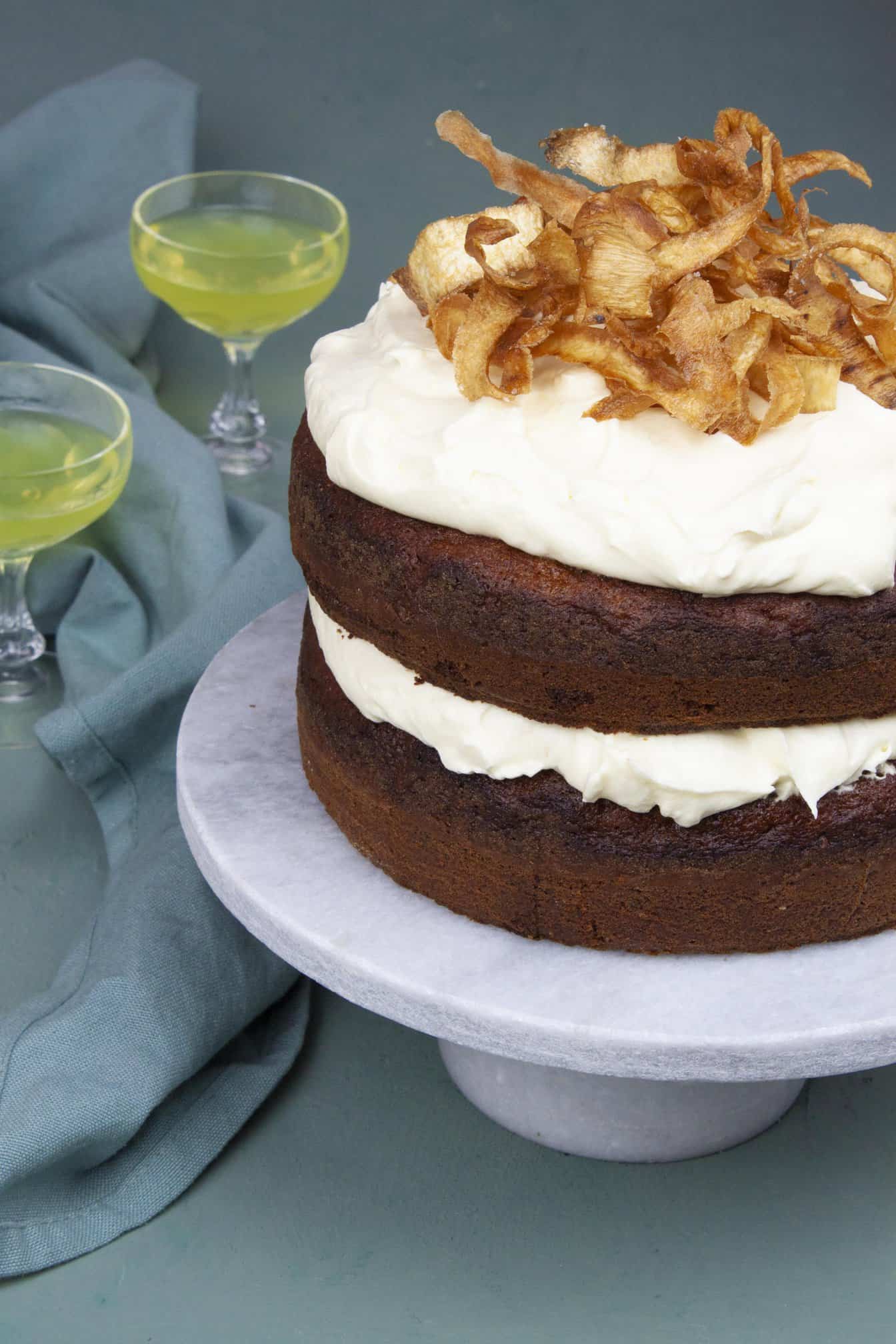 Kruidige pastinaakcake met limoncello frosting