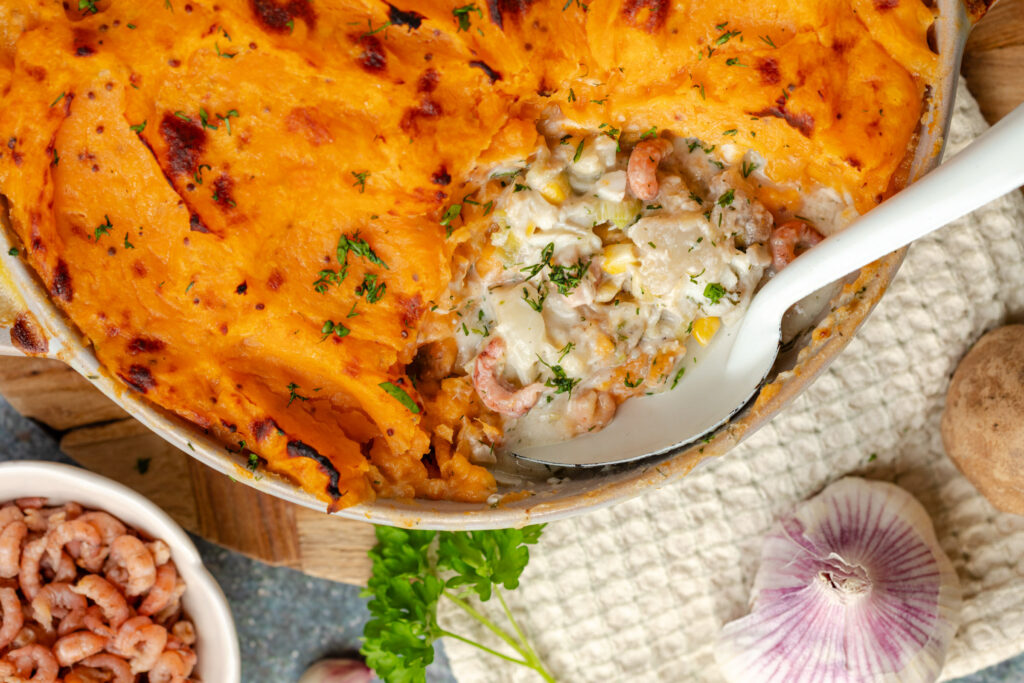 Vis ovenschotel met schelvis, verse groenten en een dakje van aardappelpuree – Francesca Kookt